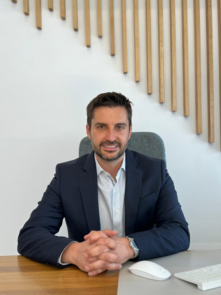 Dr. Emilio Dávalos García